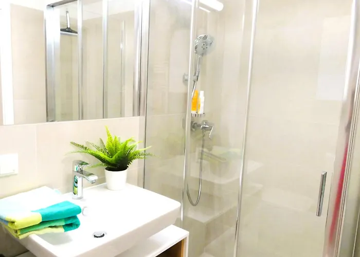 Longstay Stylish Modern - U4, Naschmarkt Area *