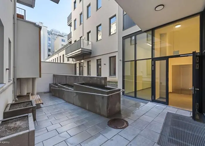 Longstay Stylish Modern - U4, Naschmarkt Area شقة